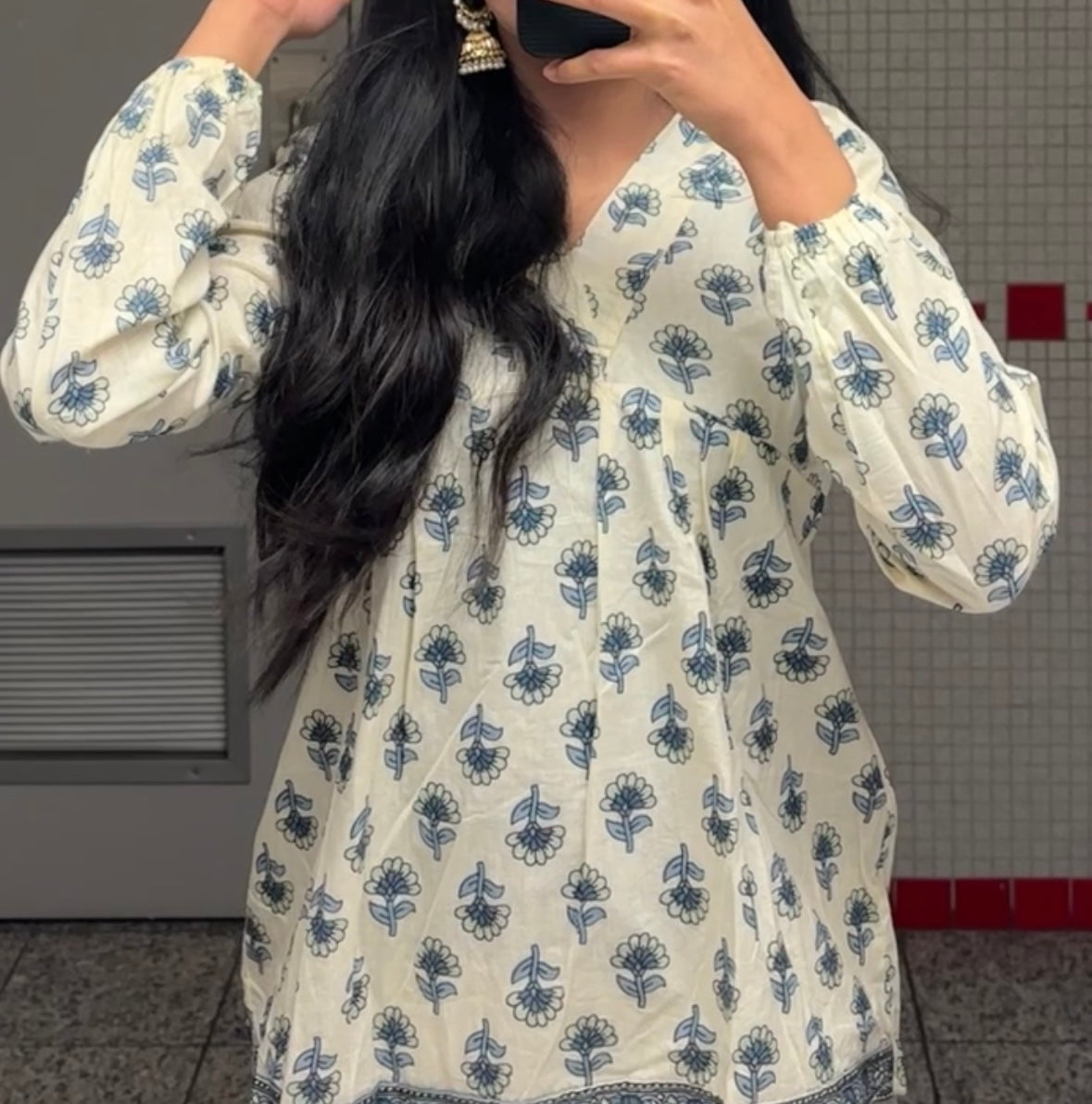 The Gulnaaz Kurti Fits S-L