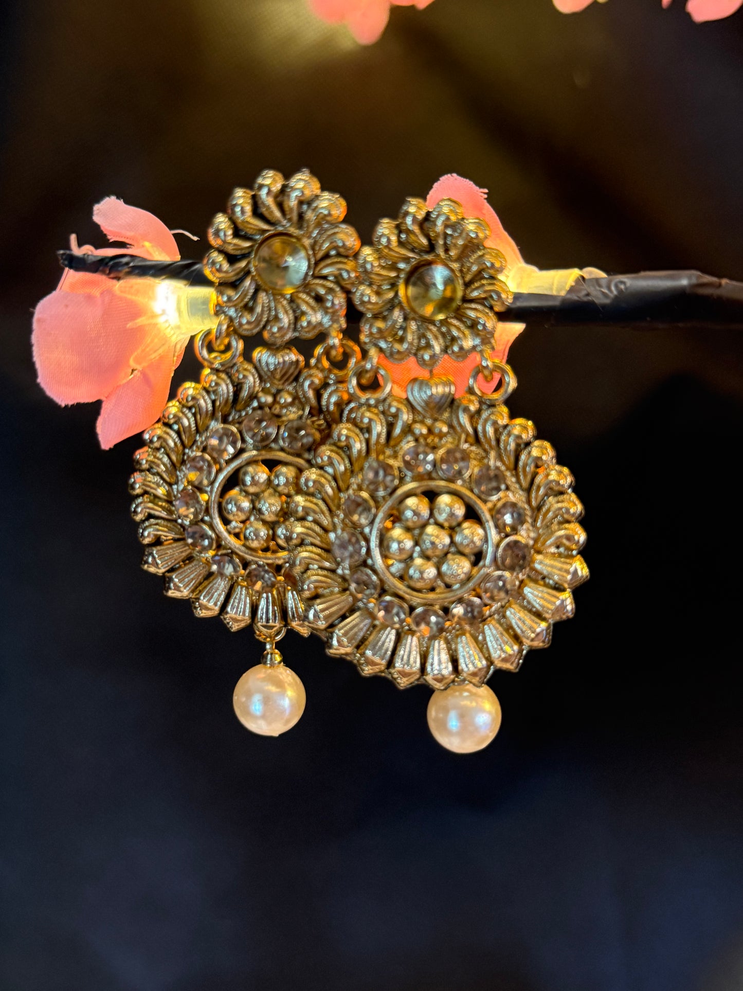 Sunehri Bloom Earrings