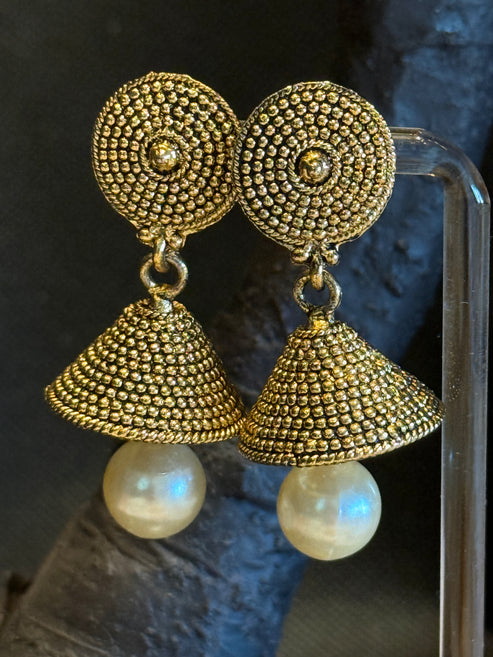 Deva-Ghanṭa Earrings