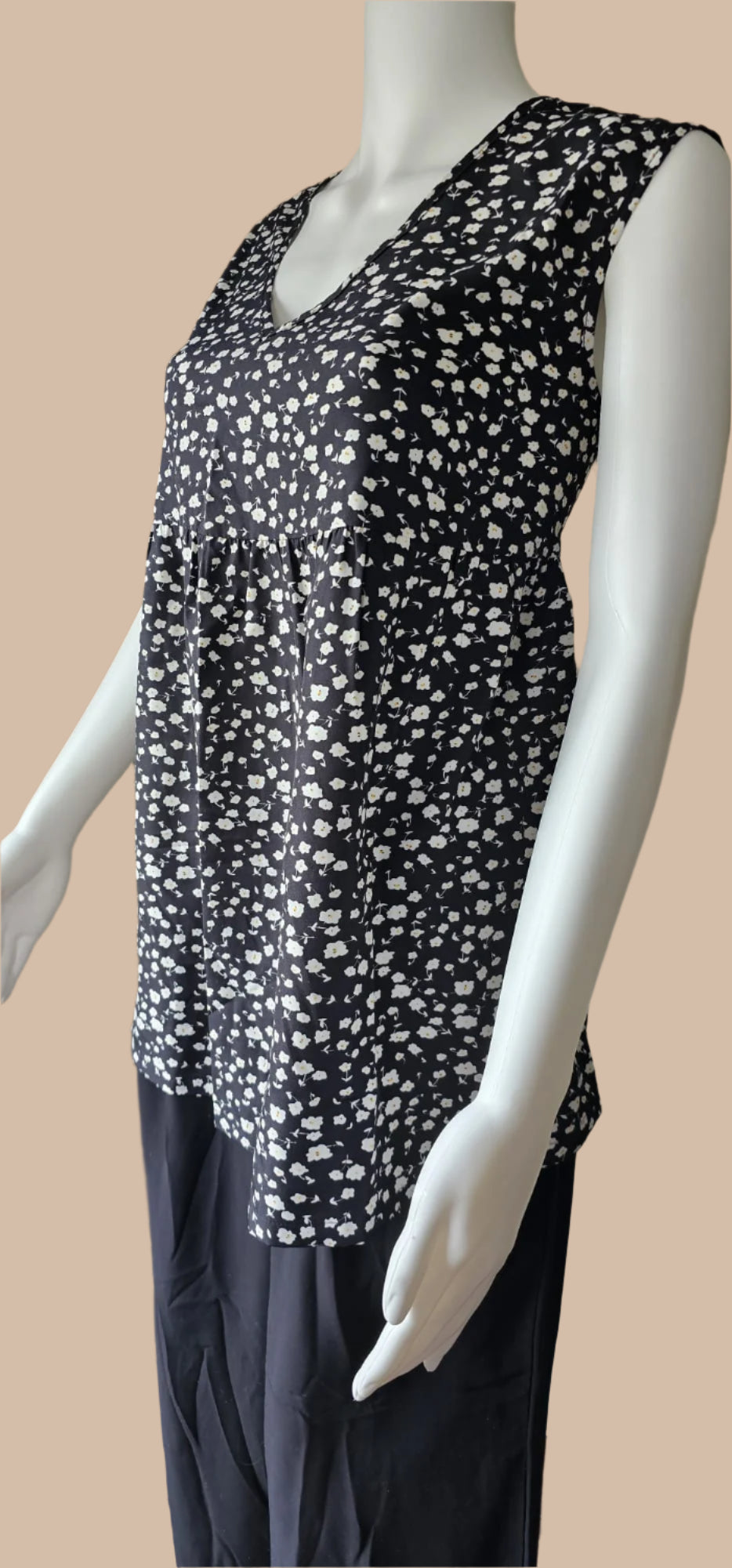 Black Floral Sleeveless Tunic