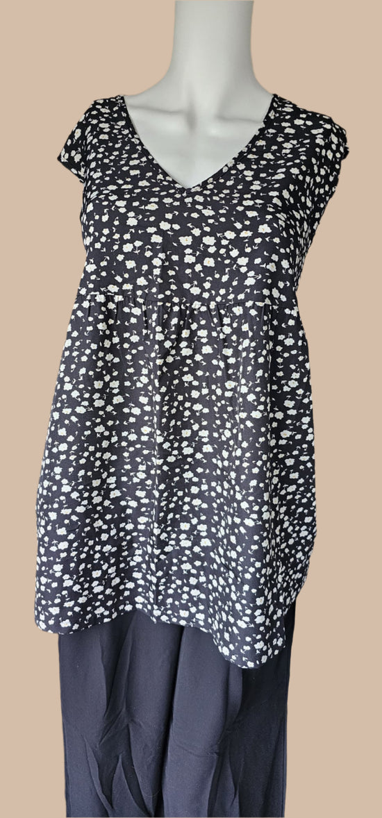 Black Floral Sleeveless Tunic
