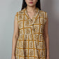 Sleeveless Short Top with Collar Neck