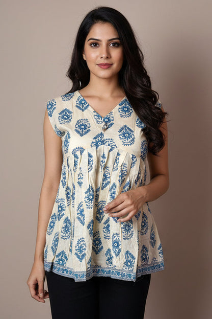 Beautiful Flower Sleeveless Short Top
