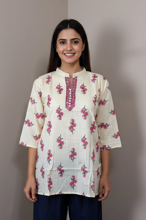 Blossom Classic Short Top