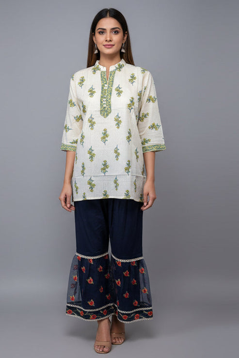 Blossom Classic Short Top