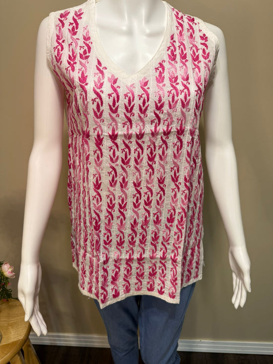 Haut court sans manches Chikankari blanc